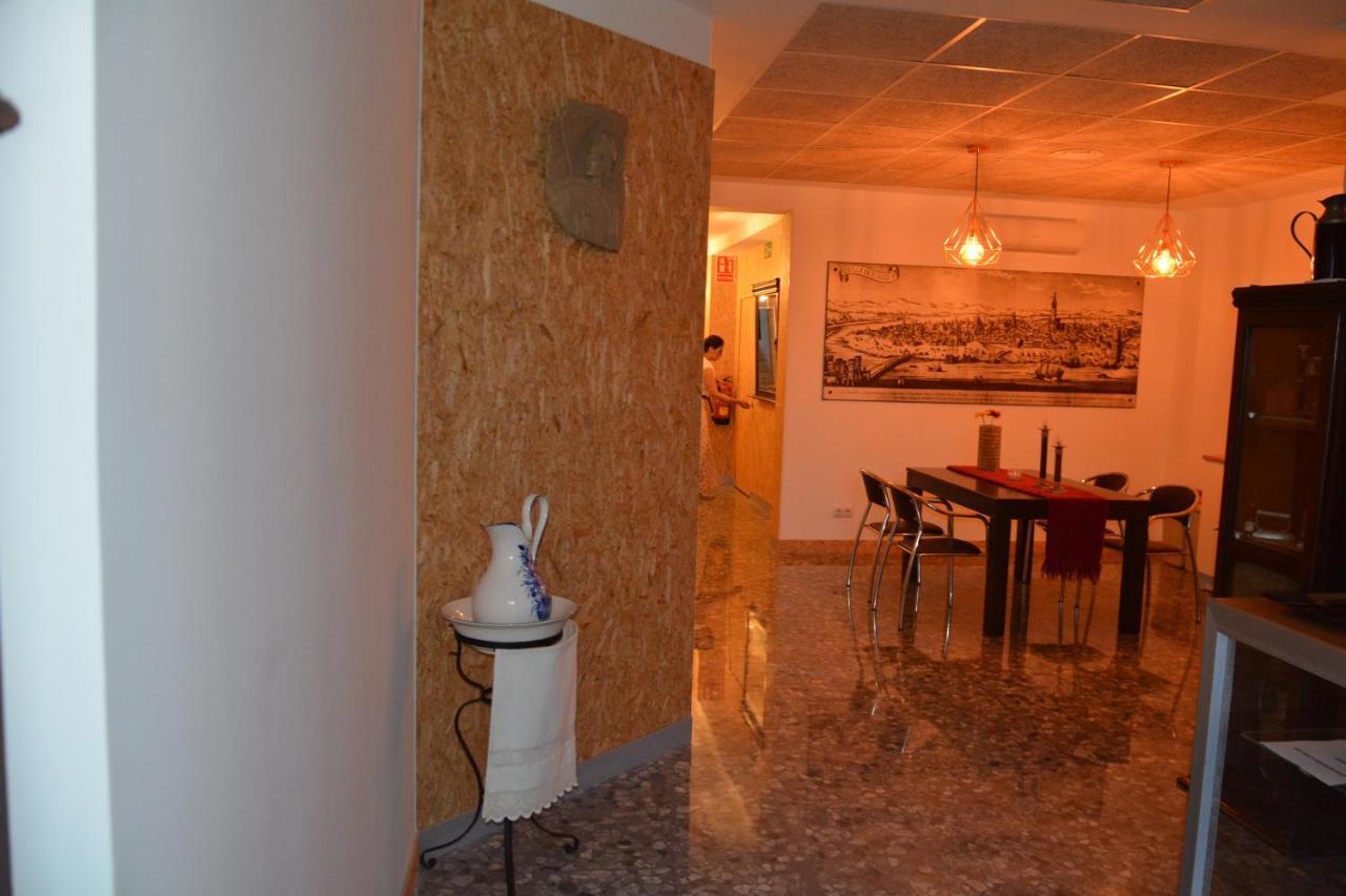 Italica Hostel Santiponce Eksteriør bilde