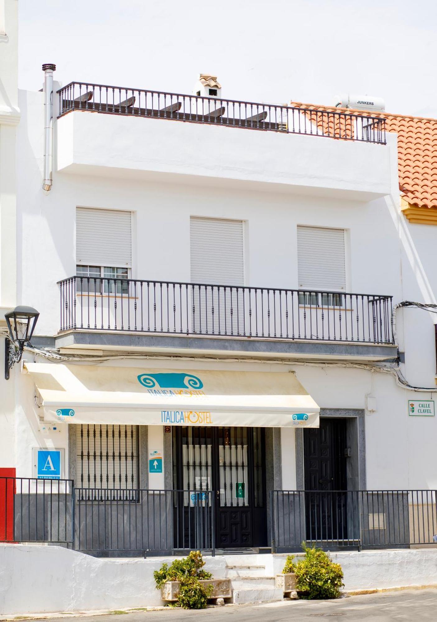 Italica Hostel Santiponce Eksteriør bilde