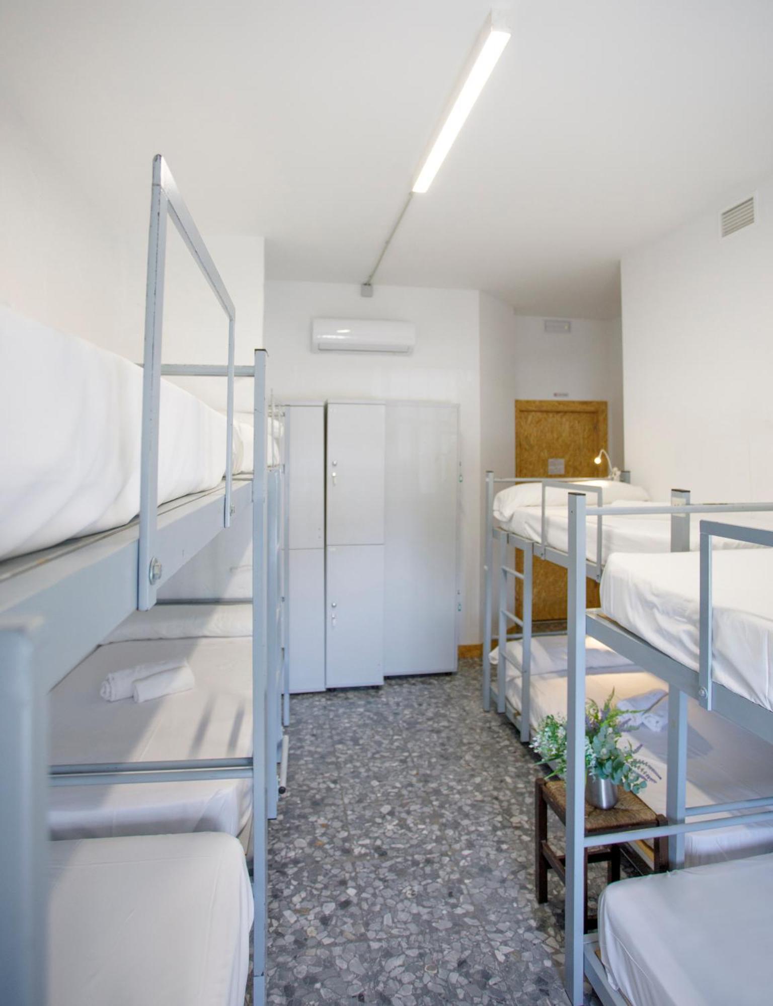 Italica Hostel Santiponce Eksteriør bilde
